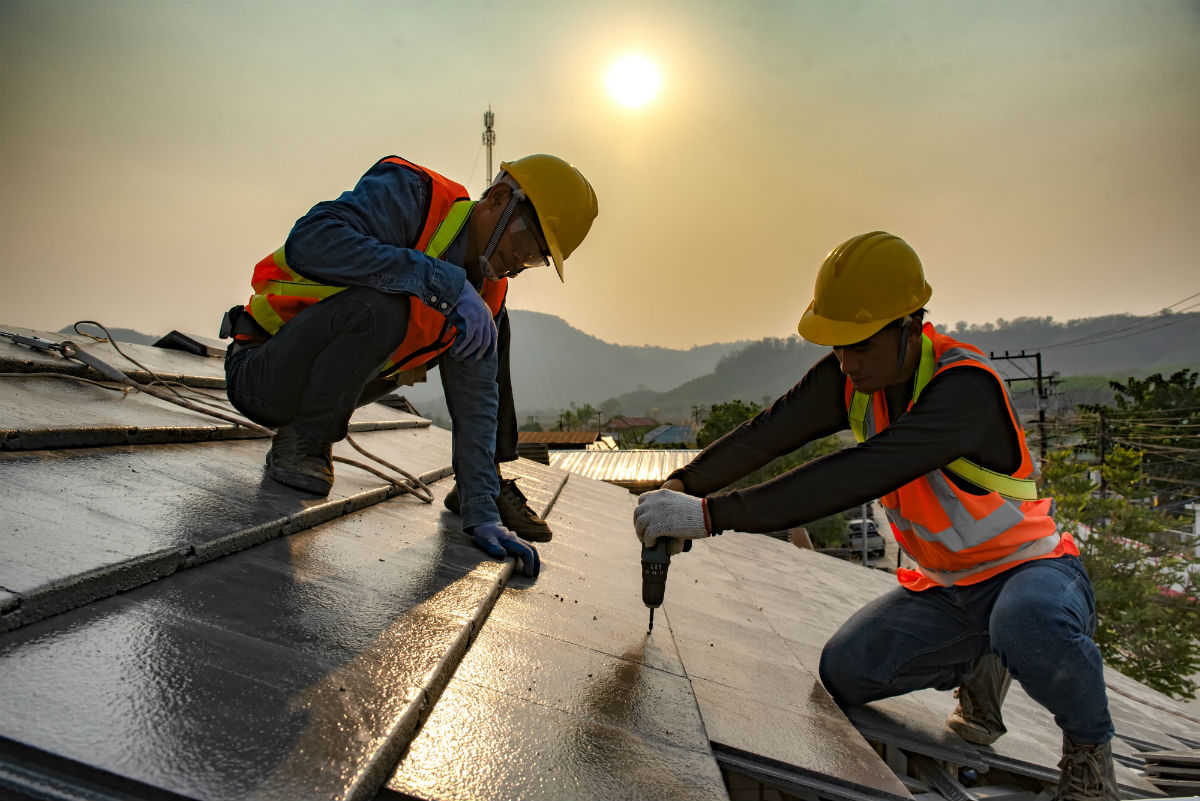 Commercial Roofing Safety: Best Practices and Protocols for Workers image