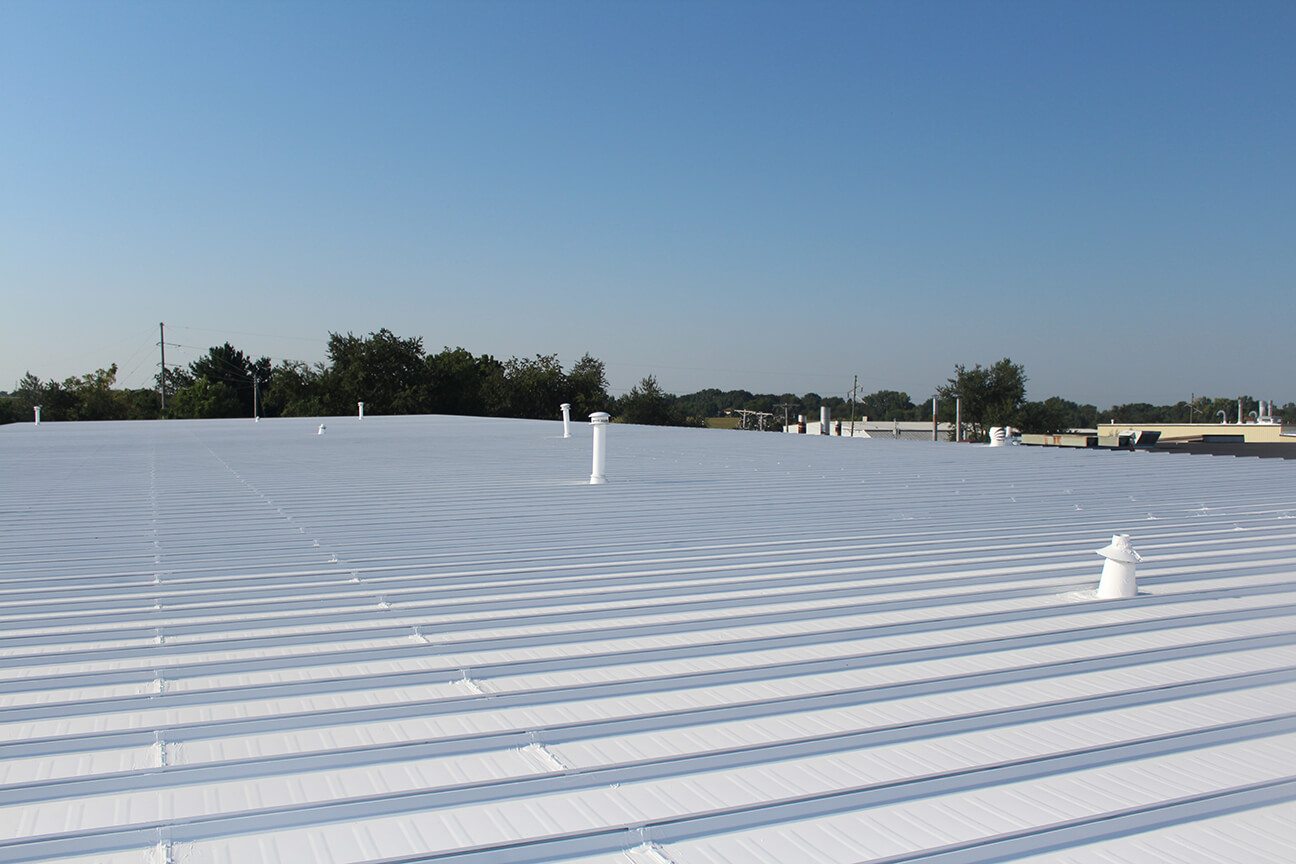 The Latest Trends in Commercial Roofing Materials image